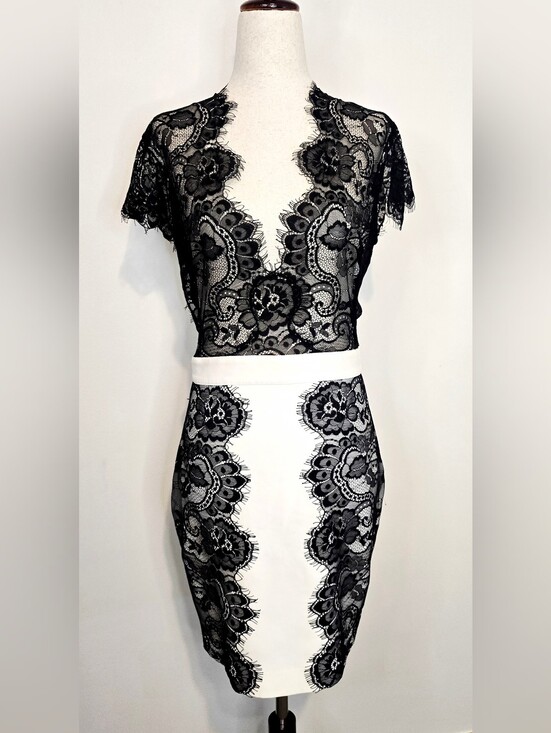 bebe Dresses & Skirts - Bebe White Bodycon Dress Black Eyelash Lace Open Back Cocktail Party Dress 6